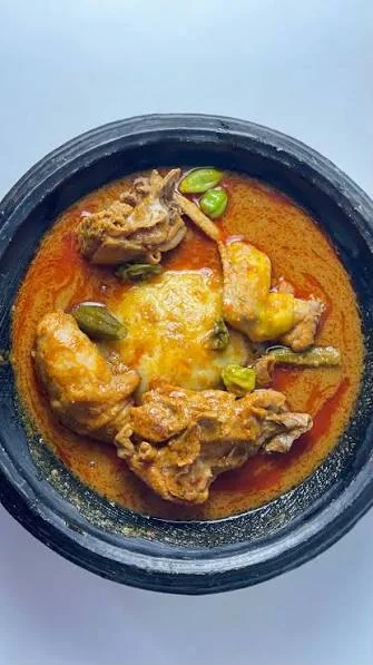 Fufu with Palmnut / Groundnut Soup